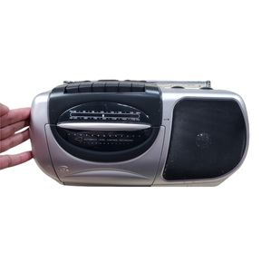 Vintage Durabrand CT-995 AM/FM Radio Cassette Recorder